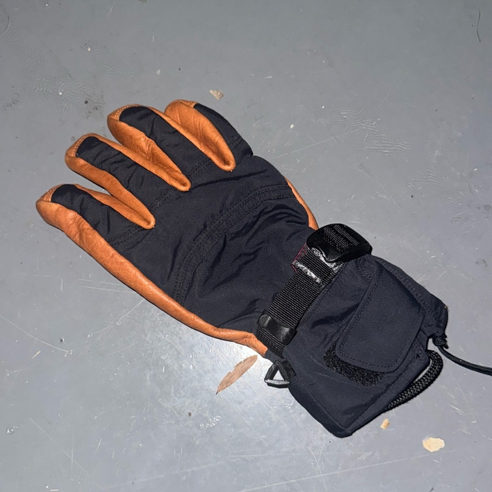 Burton ski snow glove right hand only